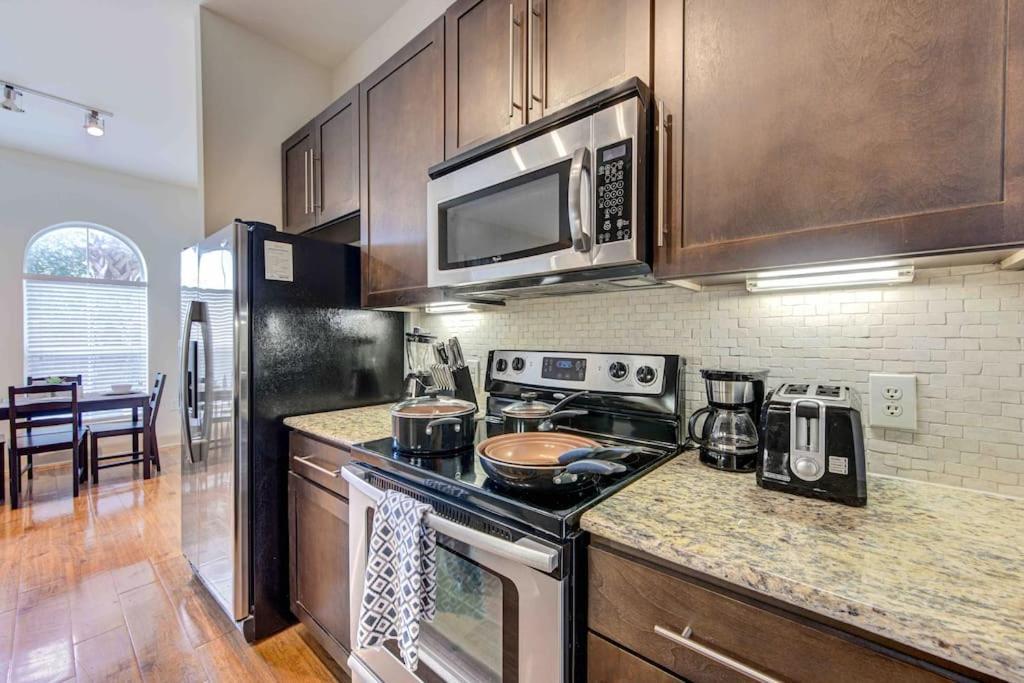 Cozy Apt Nrg Pool,Wi-Fi, Free Parking, Petsok! Houston Exterior photo