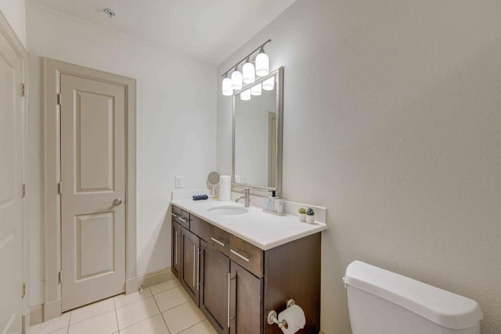 Cozy Apt Nrg Pool,Wi-Fi, Free Parking, Petsok! Houston Exterior photo